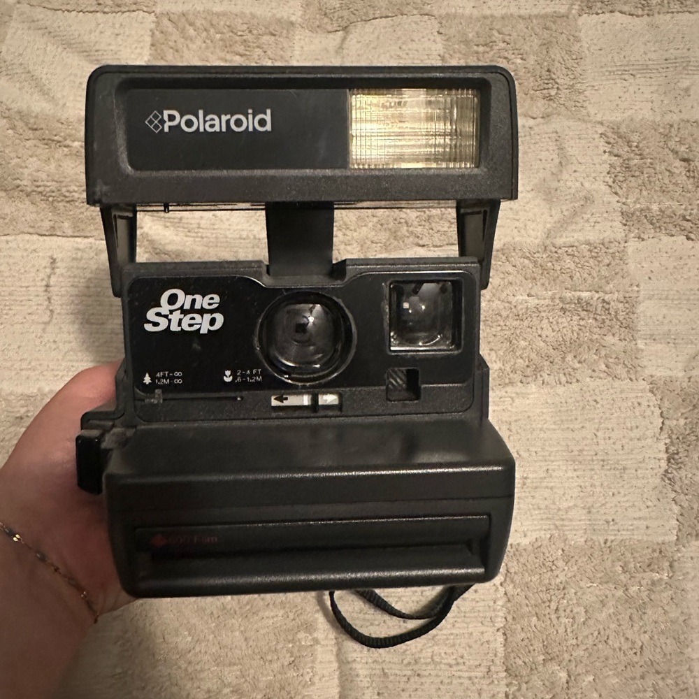 Polaroid OneStep Camera - Classic Black